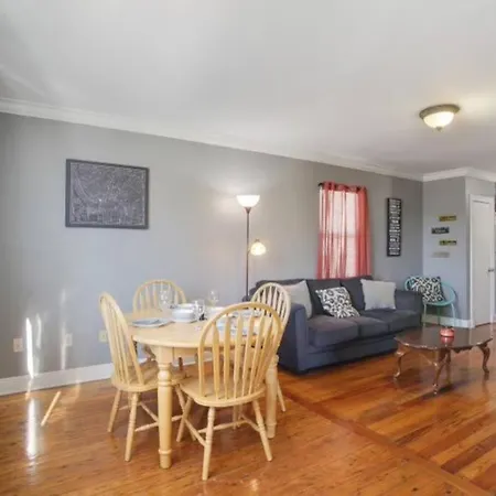 Modern Renovated 3 Bedroom With Large Yard *