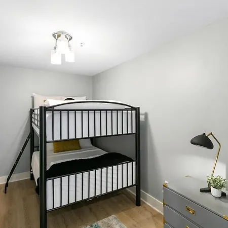 Chic 4bed Oasis Steps From French Quarter Magic! *