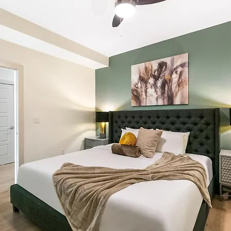 Chic 4bed Oasis Steps From French Quarter Magic! New Orleans