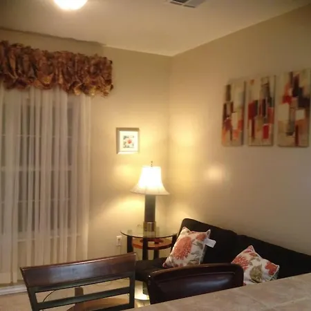 Cozy 3bdr 2bth 1st Floor Unit New Orleans