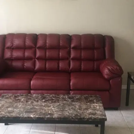 Cozy 3bdr 2bth 1st Floor Unit