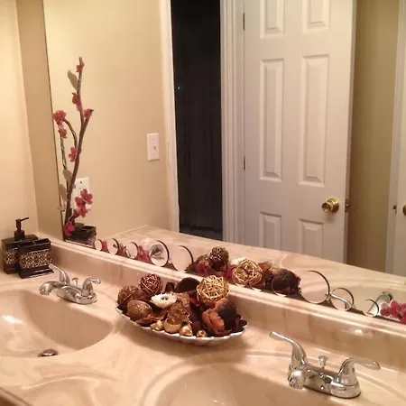 Cozy 3bdr 2bth 1st Floor Unit * New Orleans
