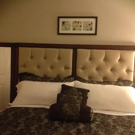 Cozy 3bdr 2bth 1st Floor Unit New Orleans