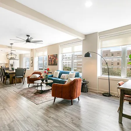 Lively 4br Steps To French Quarter Apartment New Orleans