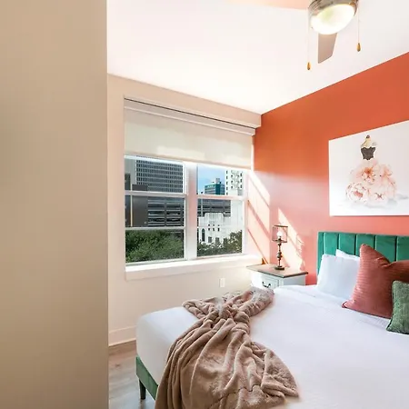 Apartment Lively 4br Steps To French Quarter New Orleans