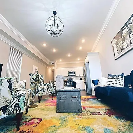 Milan Manor *