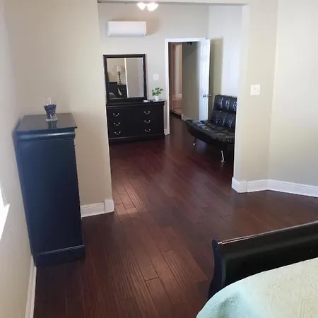 Troy's Place * New Orleans
