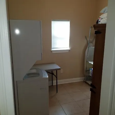 Troy's Place Homestay New Orleans