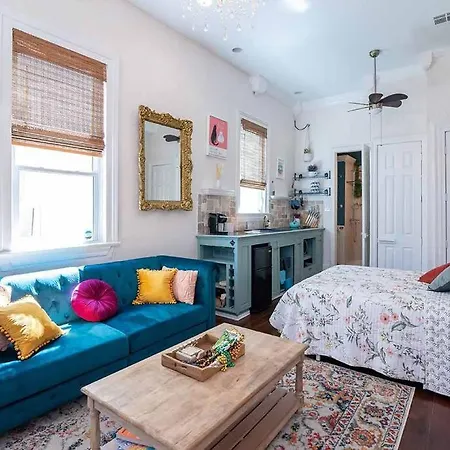 Holiday home Historic Victorian Near Park Noma Bayou St John *