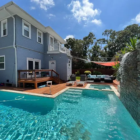 Grandcraftsman Style With Pool And Hot Tub/ Center To Of New Orleans