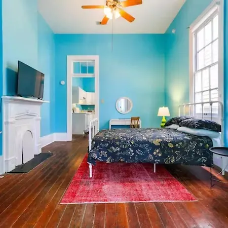 French Quarter Charm: St Philip St Historic Haven 1515 New Orleans