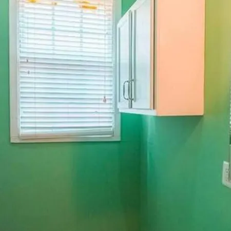 Apartment Jazzy Vibrant Getaway Hot Tub Cabana 1517