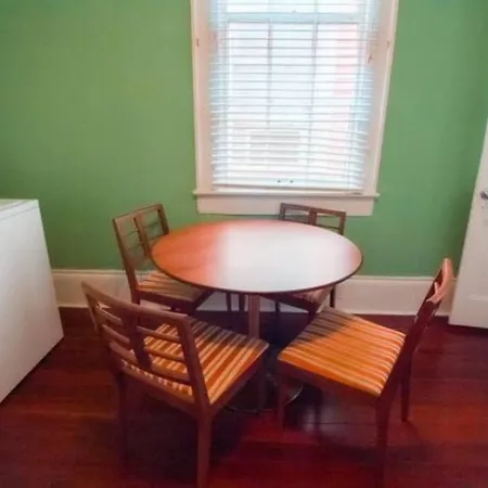 Jazzy Vibrant Getaway Hot Tub Cabana 1517 Apartment New Orleans