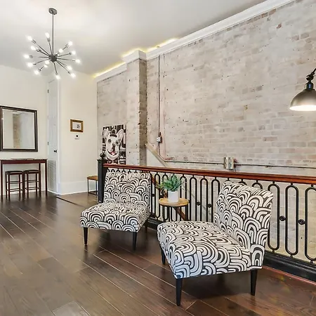 Spacious Downtown Vacation Apartment New Orleans