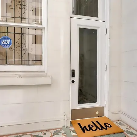 Spacious Downtown Vacation Apartment New Orleans