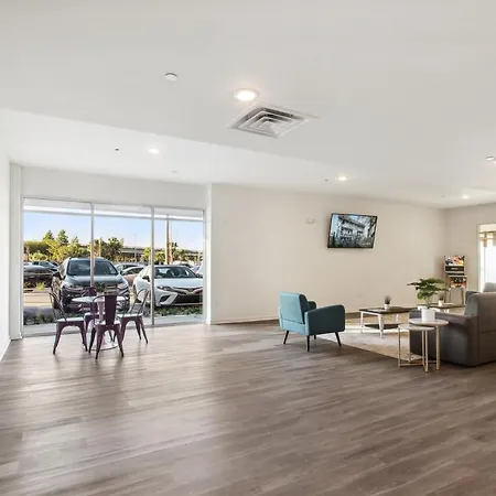 The Highrise Nola Apartment