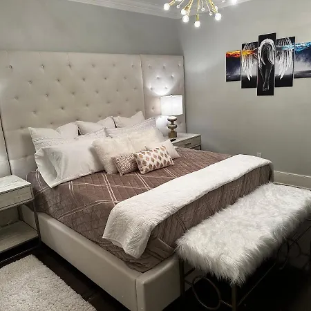 Location, Walk Anywhere 4* New Orleans