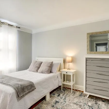 Apartment Newly Renovated About 4 Mi To French Quarter New Orleans