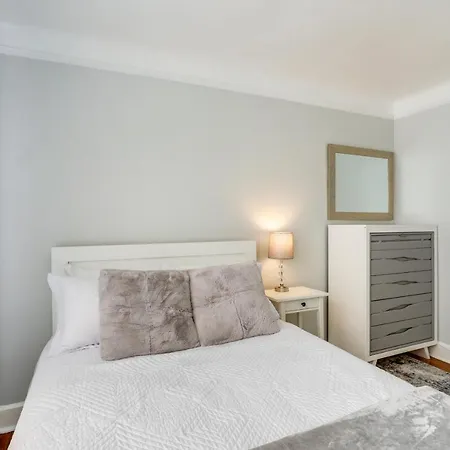 Apartment Newly Renovated About 4 Mi To French Quarter New Orleans
