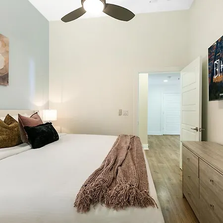 Apartment Amazing 4bed Steps From French Quarter
