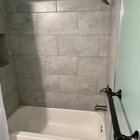 Chilled Pad 2 Blocks From The French Quarters *