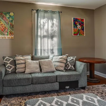 About 2 Mi To French Quarter Pet-friendly Nola Holiday home *