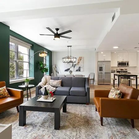 Timeless Elegance: 4br Luxury In