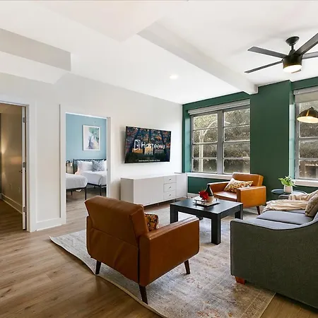 Apartment Timeless Elegance: 4br Luxury In *