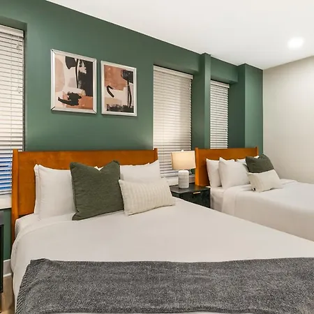 Timeless Elegance: 4br Luxury In Apartment