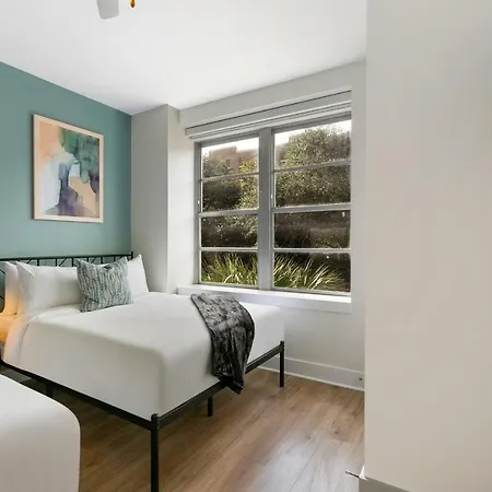 Timeless Elegance: 4br Luxury In New Orleans
