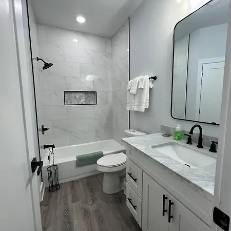 Bywater St Claude Area With Charm! 3 Miles From The French Quarter * New Orleans