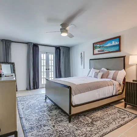 7 Mi To French Quarter: Modern In Holiday home