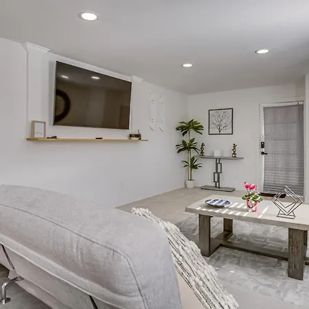 Holiday home 7 Mi To French Quarter: Modern In New Orleans