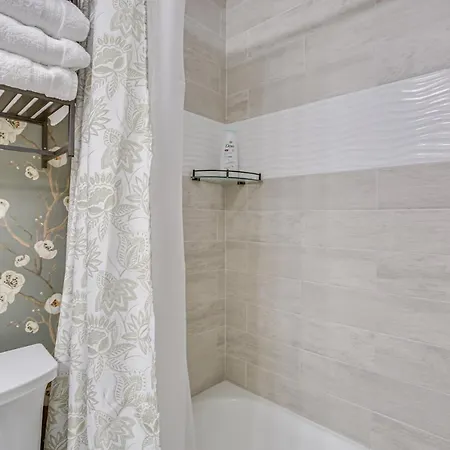 7 Mi To French Quarter: Modern In Holiday home New Orleans