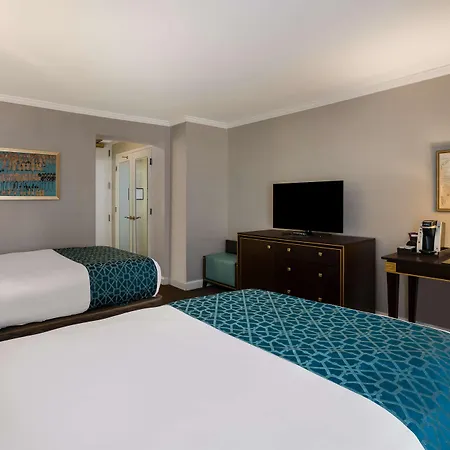 The Royal Sonesta 5*