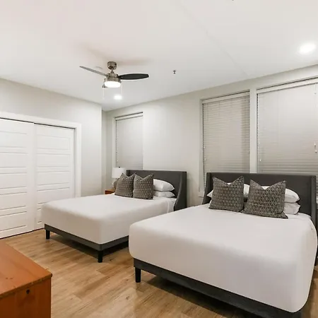 Apartment Spacious 4-bed Steps From French Quarter New Orleans