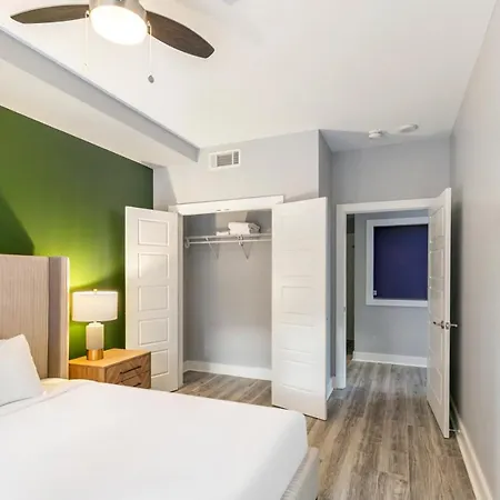 Apartment 4bd Oasis - Steps To French Quarter
