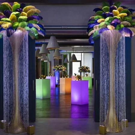 Le Meridien Hotel New Orleans