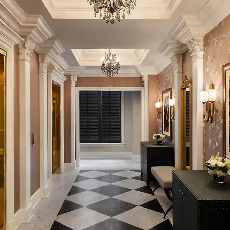 The Ritz-carlton, Hotel