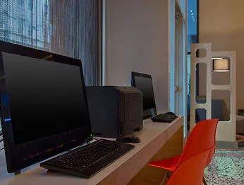 Aloft By Marriott Downtown 3*