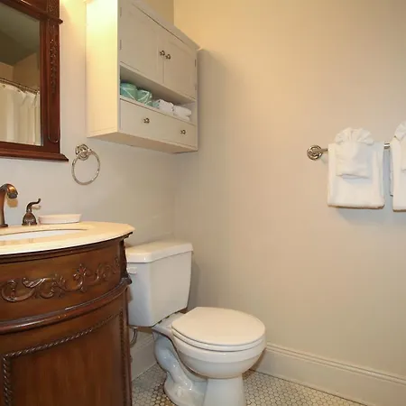 French Quarter Luxury Two-Bedroom Suite 1204 Apartment