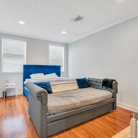 Gentilly Gem - Nestle Between The Lakefront Arena, Suno, And Uno New Orleans