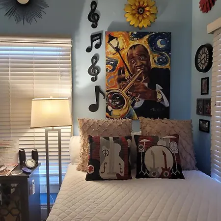 Apartment Jazzy Studio In A Great Location *