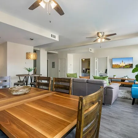 Aparthotel Spacious 4br Luxury Steps To French Quarter