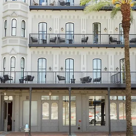 Apartment Roami At Canal Quarters
