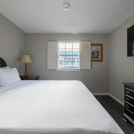 French Quarter Hotel 3*