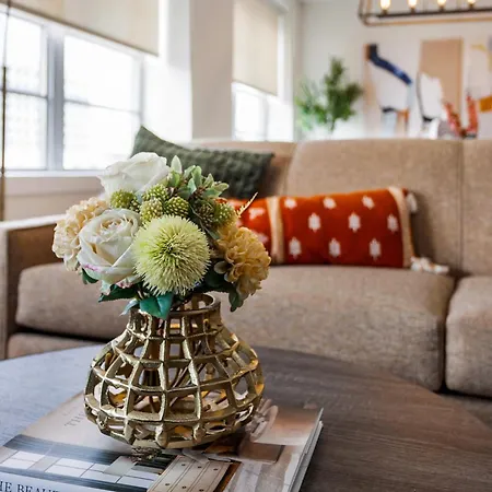 French Quarter Splendor: 4br Luxury New Orleans