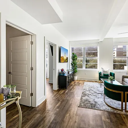 Festive 4br In The Heart Of Nola Apartment New Orleans