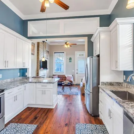 Spacious Centrally Located New Orleans