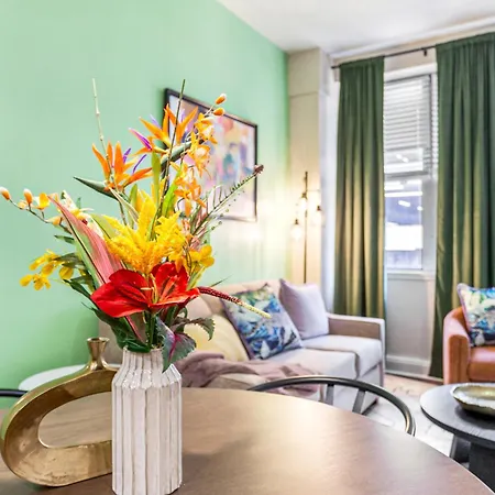 Spacious Modern Near French Quarter Apartment New Orleans